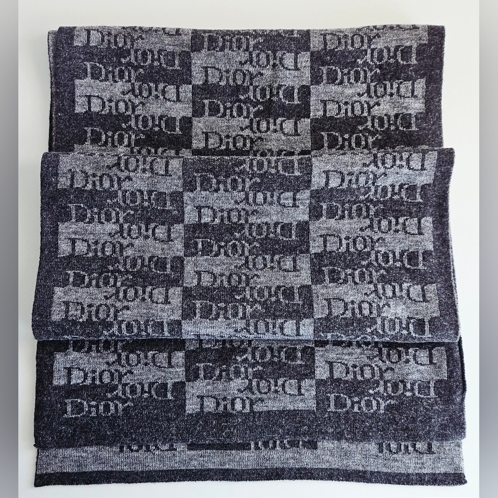 Dior Gray Monogram Wool Scarf - Picture 3 of 5